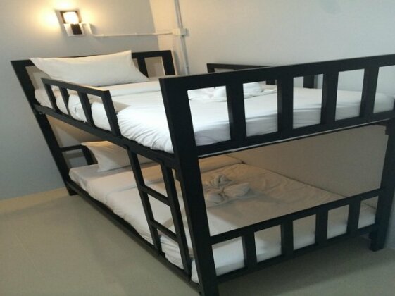 The Metallic Hostel - Photo4