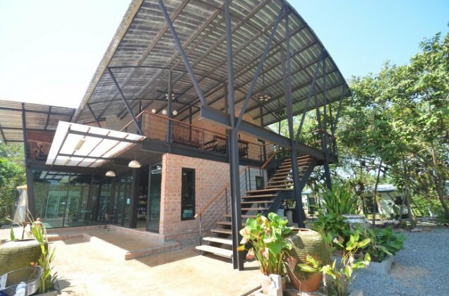 Joe's Corner Kohmak - Photo2