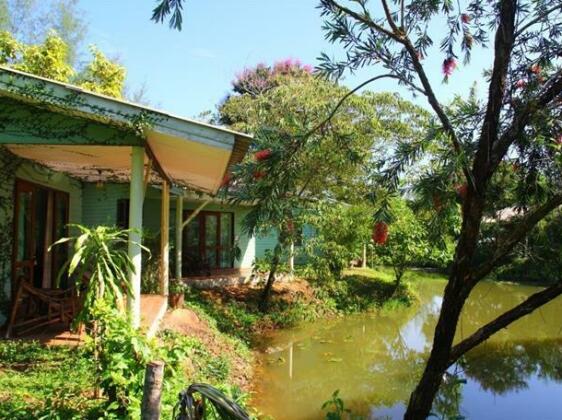 Kohmak Riverside Resort - Photo4