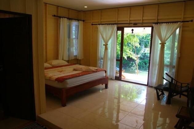 Riverside Resort - Photo4