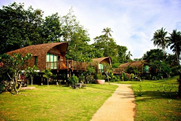 The Cinnamon Art Resort and Spa - Photo3