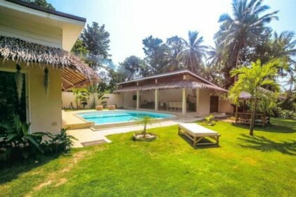 Newish Private Tropical 3 bedrooms villa&Pool