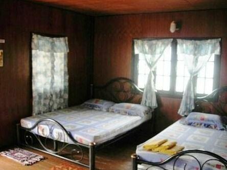 Pinks Bungalows - Photo2