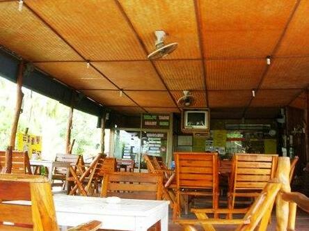Pinks Bungalows - Photo5