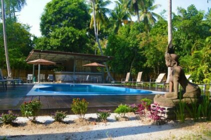 Sky Palm Villa Resort