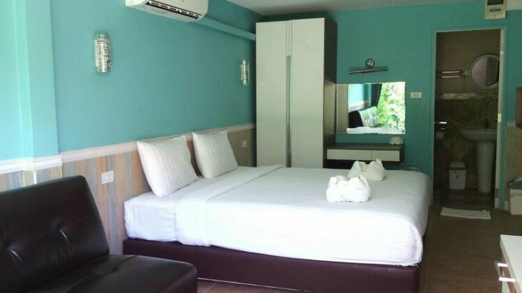 Blue Dolphin Resort - Photo5