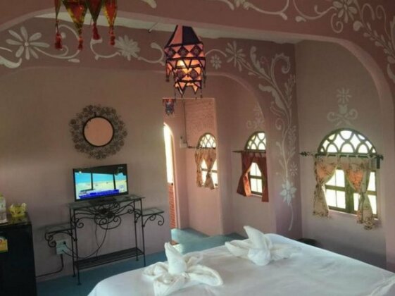 Moroc Home Resort Koh Sichang - Photo2