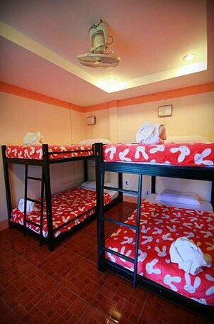 Baan Chalok Hostel - Photo5
