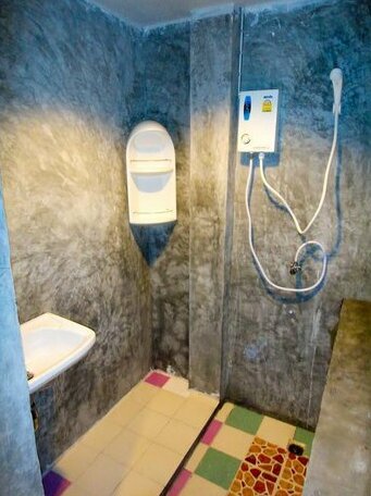 Booking Center Guesthouse - Photo4