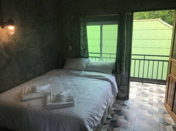 P and P's Guesthouse - Photo3