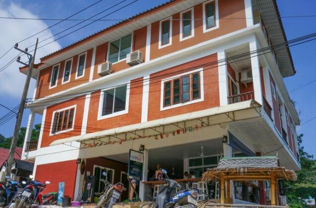 Summer Guesthouse and Hostel