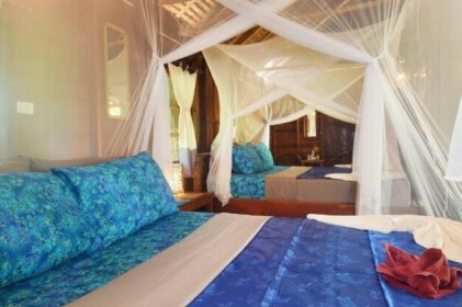 Lom' Lae Beach Resort