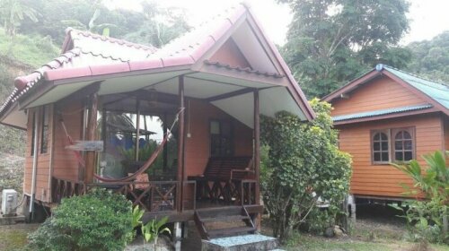 Suntisook Resort