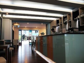 Apo Hotel - Photo3