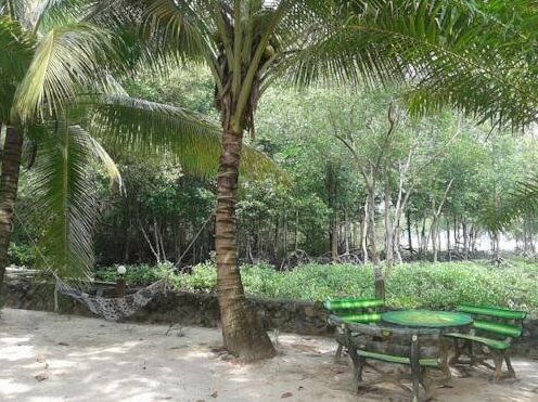 Bananas Resort & Restaurant - Photo5