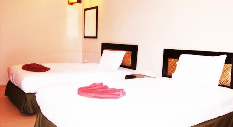 Blue Village Resort - Photo4