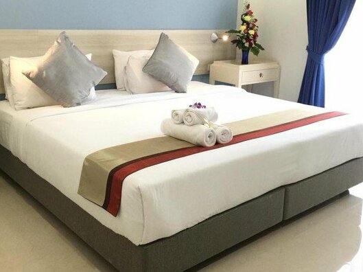Chic N Chill Bed and Breakfast - Photo5