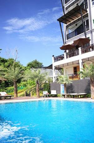 Dee Andaman Hotel - Photo2