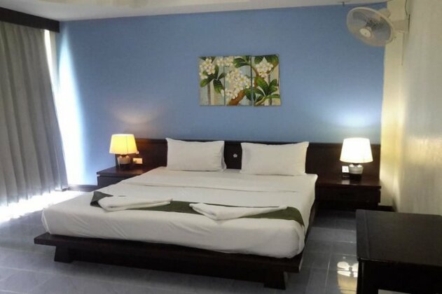 J Hotel - Photo5