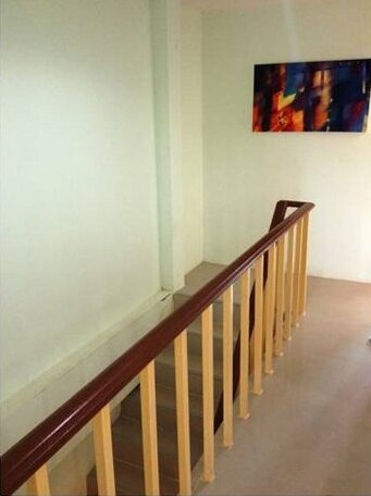 J J Home - Photo3
