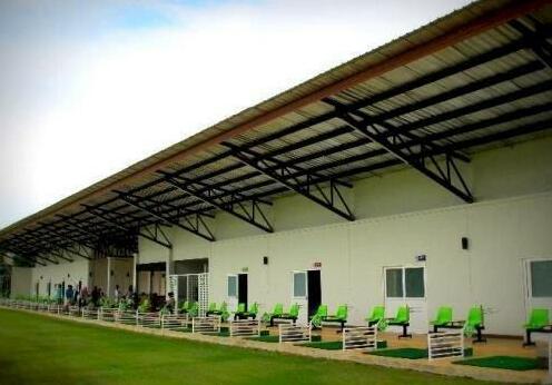 Palm Driving Range & Resort - Photo2