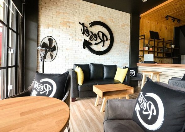 Reset Hostel - Photo3