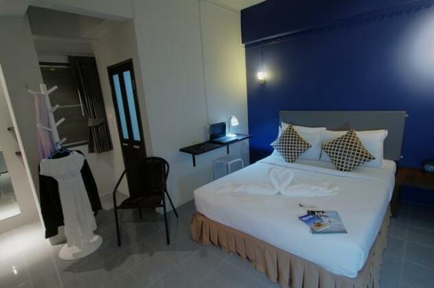 Rooms at Krabi Guesthouse - Photo3