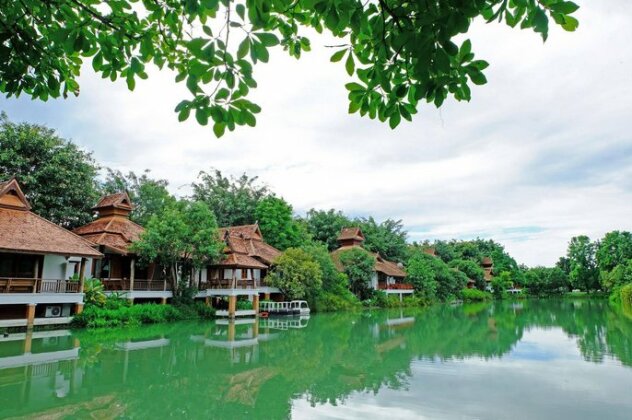 Khum Nakorn Villa