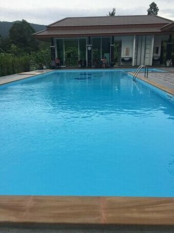 Pool House Lansaka