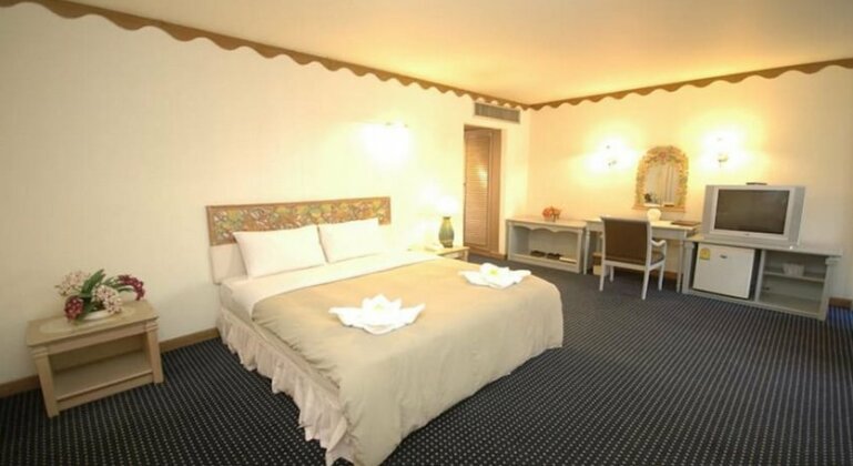 Lopburi Inn Resort - Photo5