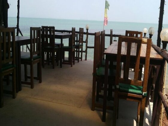 Freedom Beach - Photo4