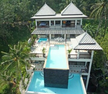 Luxurious house with sea view - 2 swimming pools