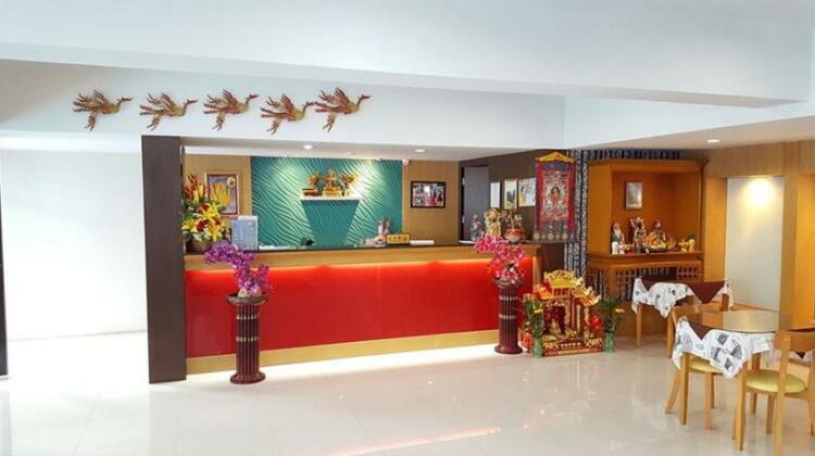 Golden Pool Hotel - Photo5