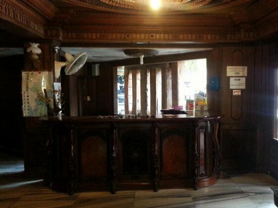 First Hotel - Photo3