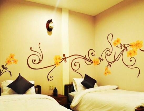 T Corner Home