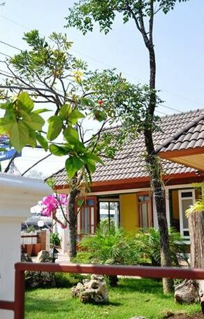 T Corner Home - Photo3