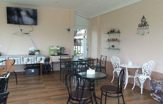 ThanaVill Resort - Photo2