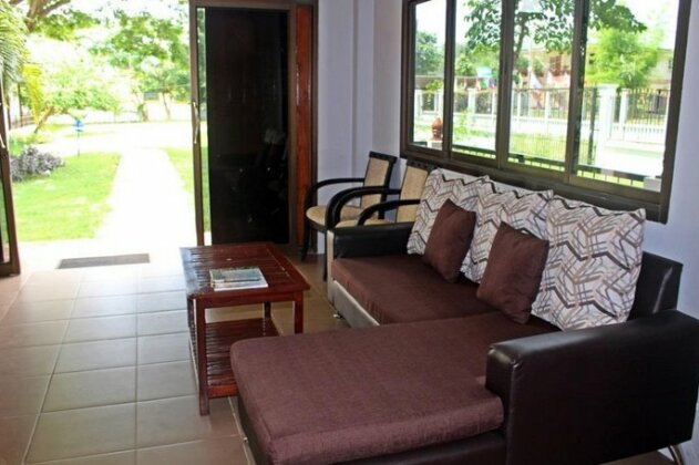 The Passport Restaurant & Hotel - Photo4