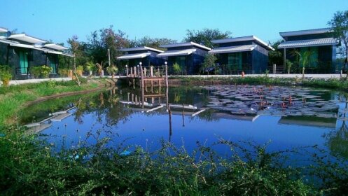 Baan Tonjaeng Resort