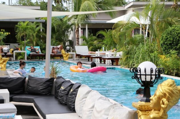 CoconutsPalm Resort - Photo3