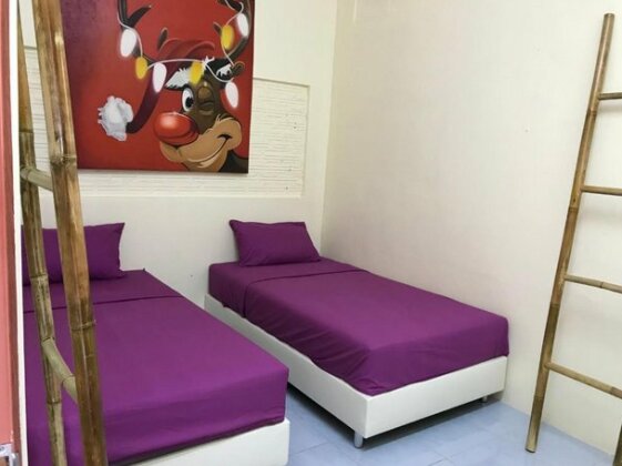 Happy Hippie Hostel - Photo2