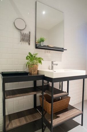 Chala Number 2 Art and Gallery - Photo3
