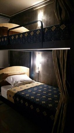 Club 76 Bunk Bed - Adults Only - Photo5