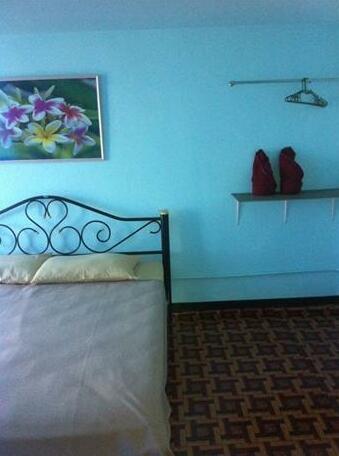 The Moatview Guesthouse - Photo2
