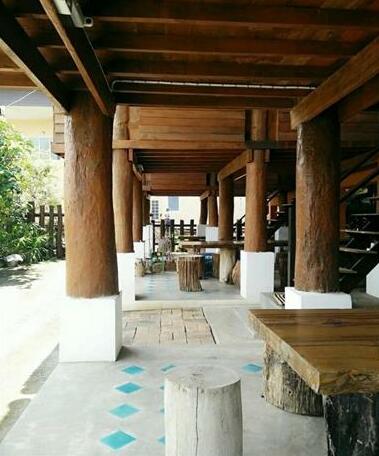 ZT Chiangmai Teak Wood House - Photo2