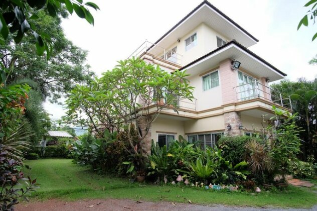 Bhuthara Resort - Photo3