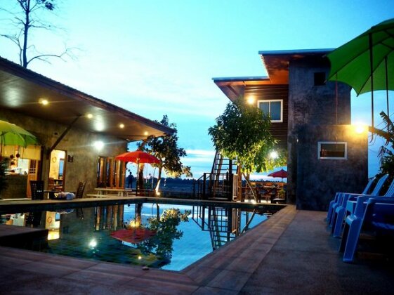 NawiengkaeRiverview Resort - Photo3