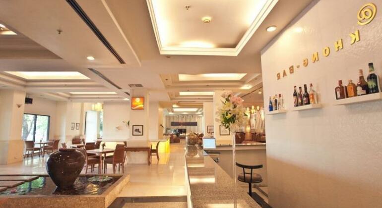 Ploy Palace Hotel - Photo4
