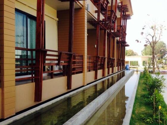 Villa Thiwa Hotel - Photo2