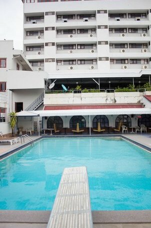 Sripattana Hotel - Photo2